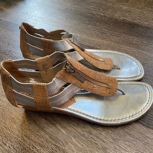 Donald Pliner sandal